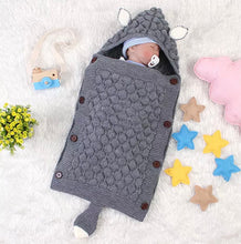 Carica l&#39;immagine nel visualizzatore di Gallery, Fox Knitted Baby Sleeping Bag
